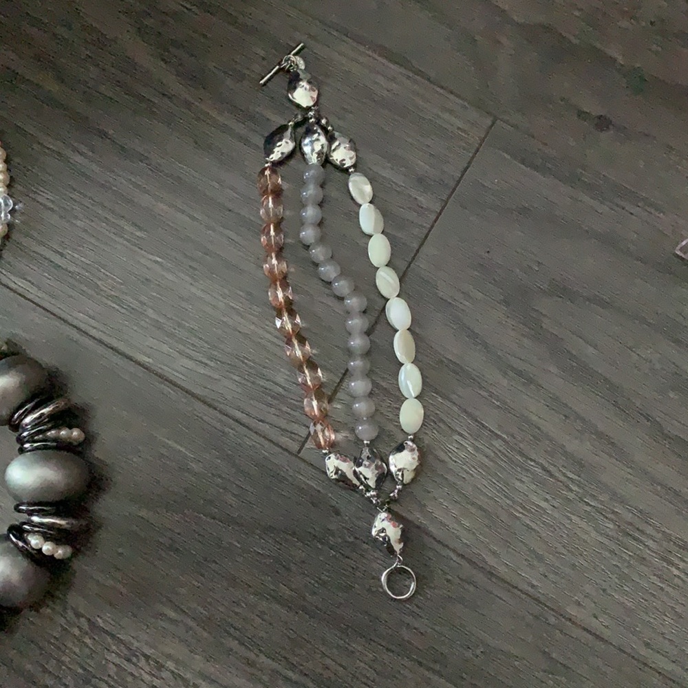 Jewelry Lot 5 bracelets - Picture 6 of 7